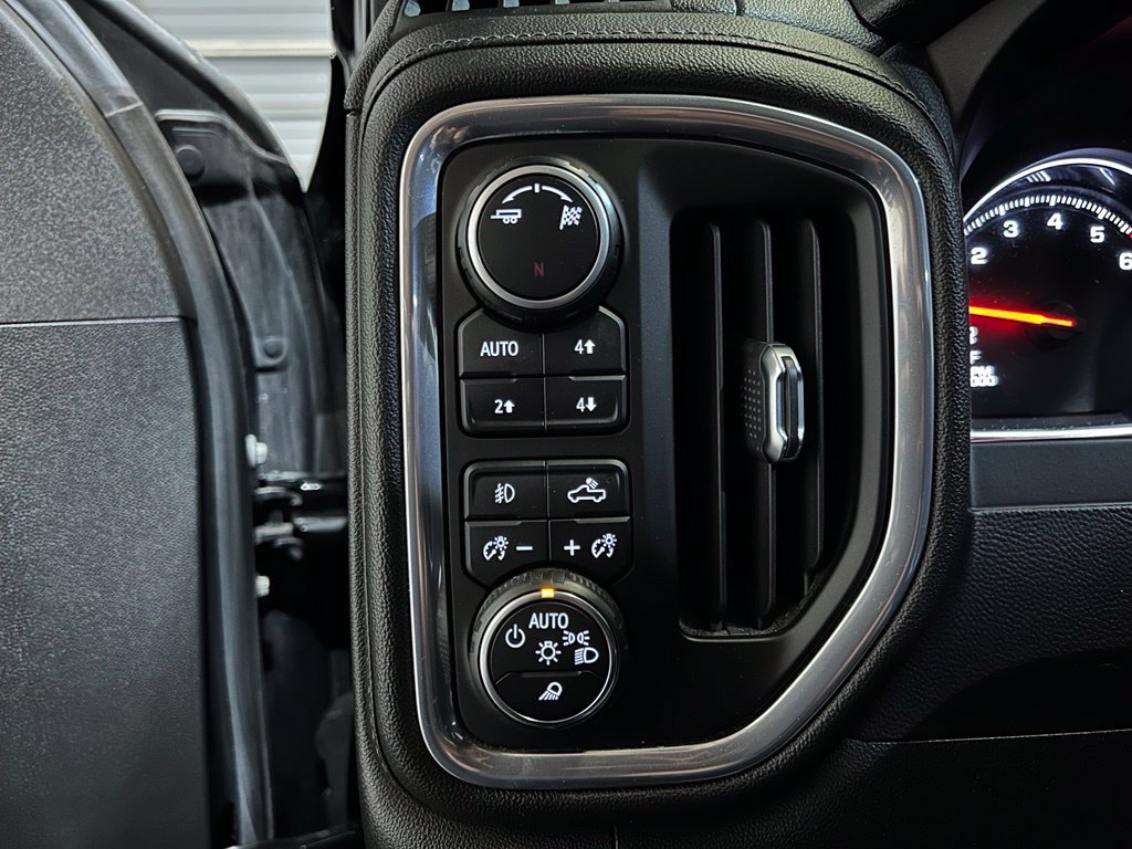Used 2019 Chevrolet Silverado 1500 RST w/ True North Edition AWD/4WD image 21