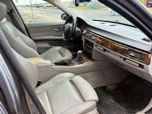 Used 2006 BMW 325i Sedan RWD image 23