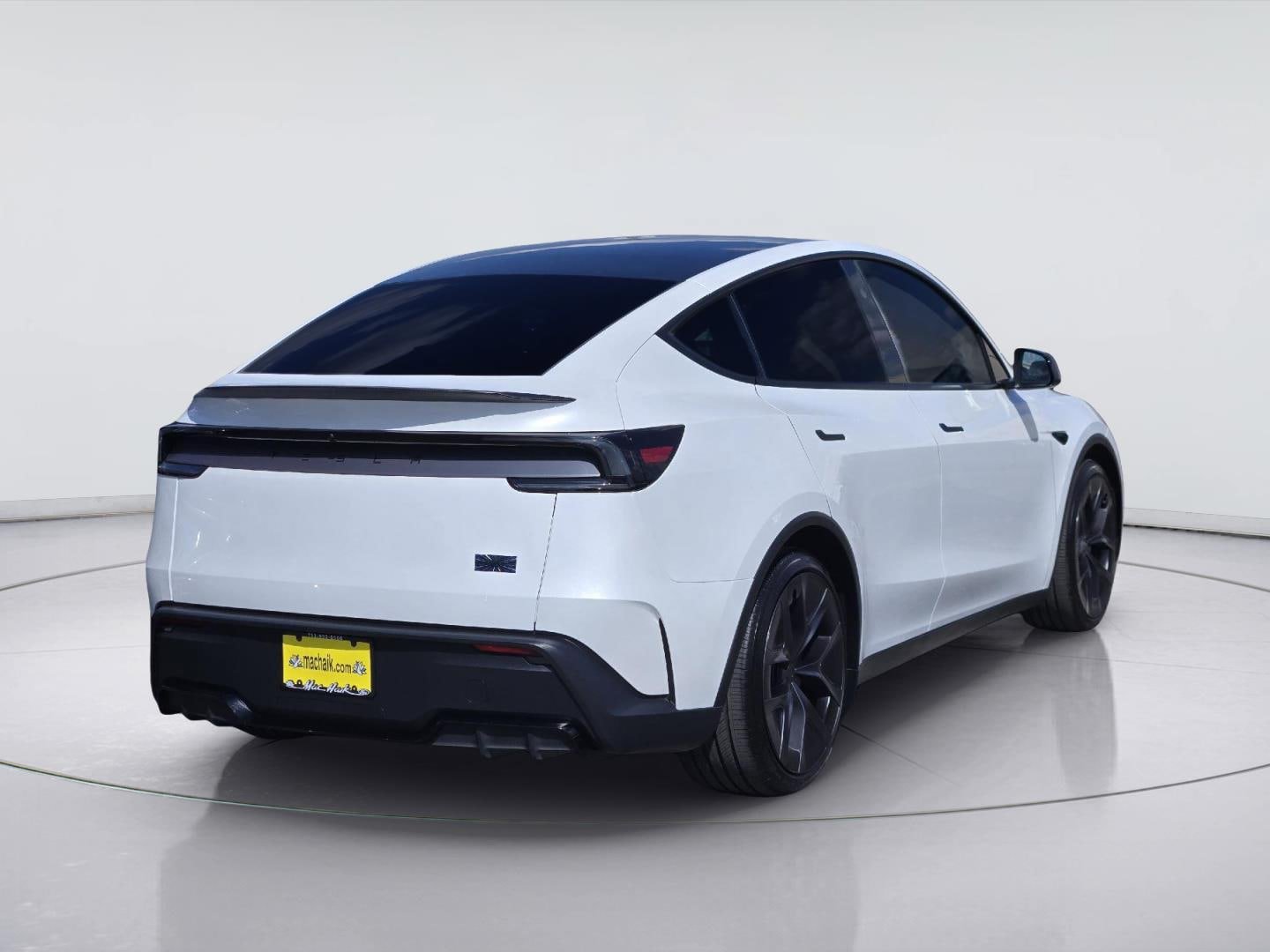 Used 2026 Tesla Model Y Performance AWD/4WD image 8