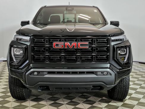 Used 2025 GMC Canyon Elevation w/ Convenience Package AWD/4WD image 4