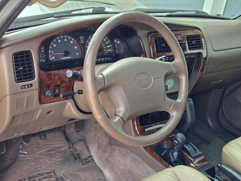 Used 1999 Toyota 4Runner Limited image 11