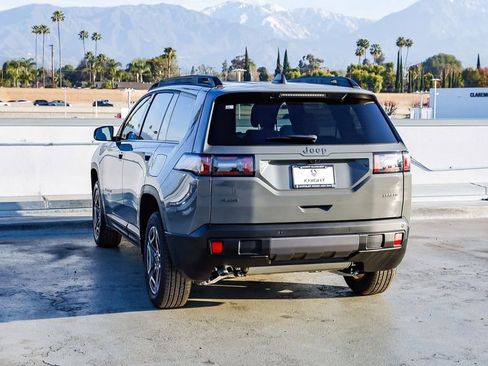 New 2026 Jeep Cherokee Laredo image 7