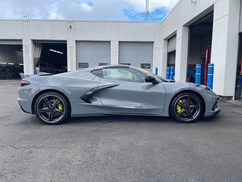 Used 2024 Chevrolet Corvette Stingray Premium Cpe w/ Z51 Performance Package image 9