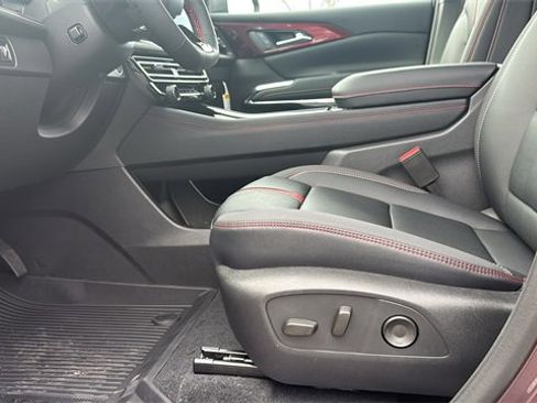 New 2026 Chevrolet Traverse RS w/ LPO, Floor Liner Package image 13