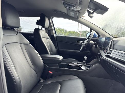 Used 2023 Kia Sportage EX FWD image 23