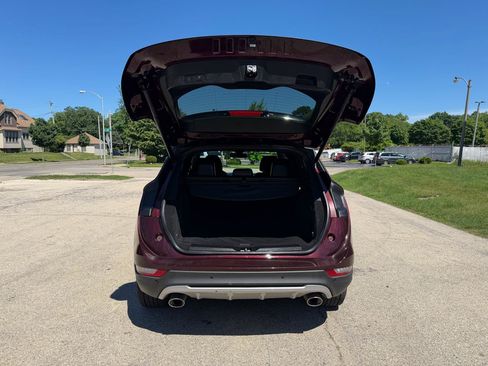 Used 2018 Lincoln MKC Select w/ Select Plus Package AWD/4WD image 8