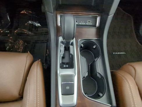 Used 2023 Subaru Ascent Touring AWD/4WD image 29