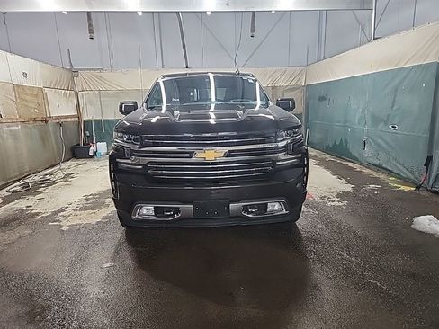 Used 2019 Chevrolet Silverado 1500 High Country w/ Technology Package AWD/4WD image 11