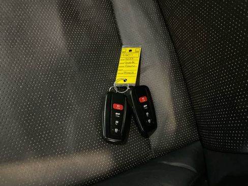 Used 2023 Toyota Camry XSE w/ Navigation Package image 27