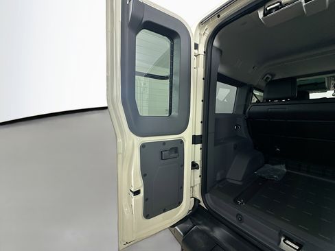 New 2025 INEOS Grenadier Fieldmaster Edition AWD/4WD image 42