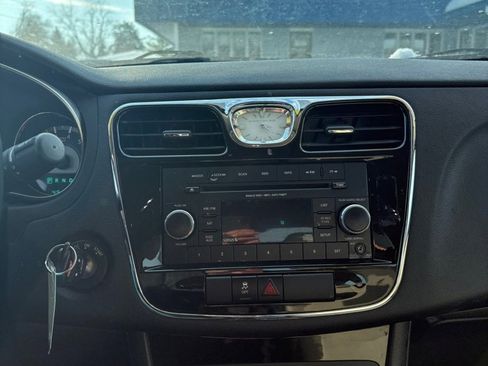 Used 2013 Chrysler 200 Touring image 14