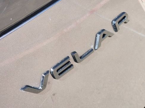 Used 2025 Land Rover Range Rover Velar Dynamic SE image 8