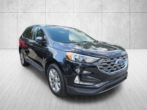 Used 2024 Ford Edge Titanium AWD/4WD image 2