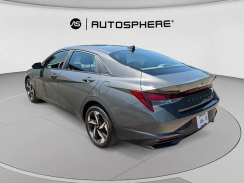 Used 2023 Hyundai Elantra SEL w/ Convenience Package FWD image 7