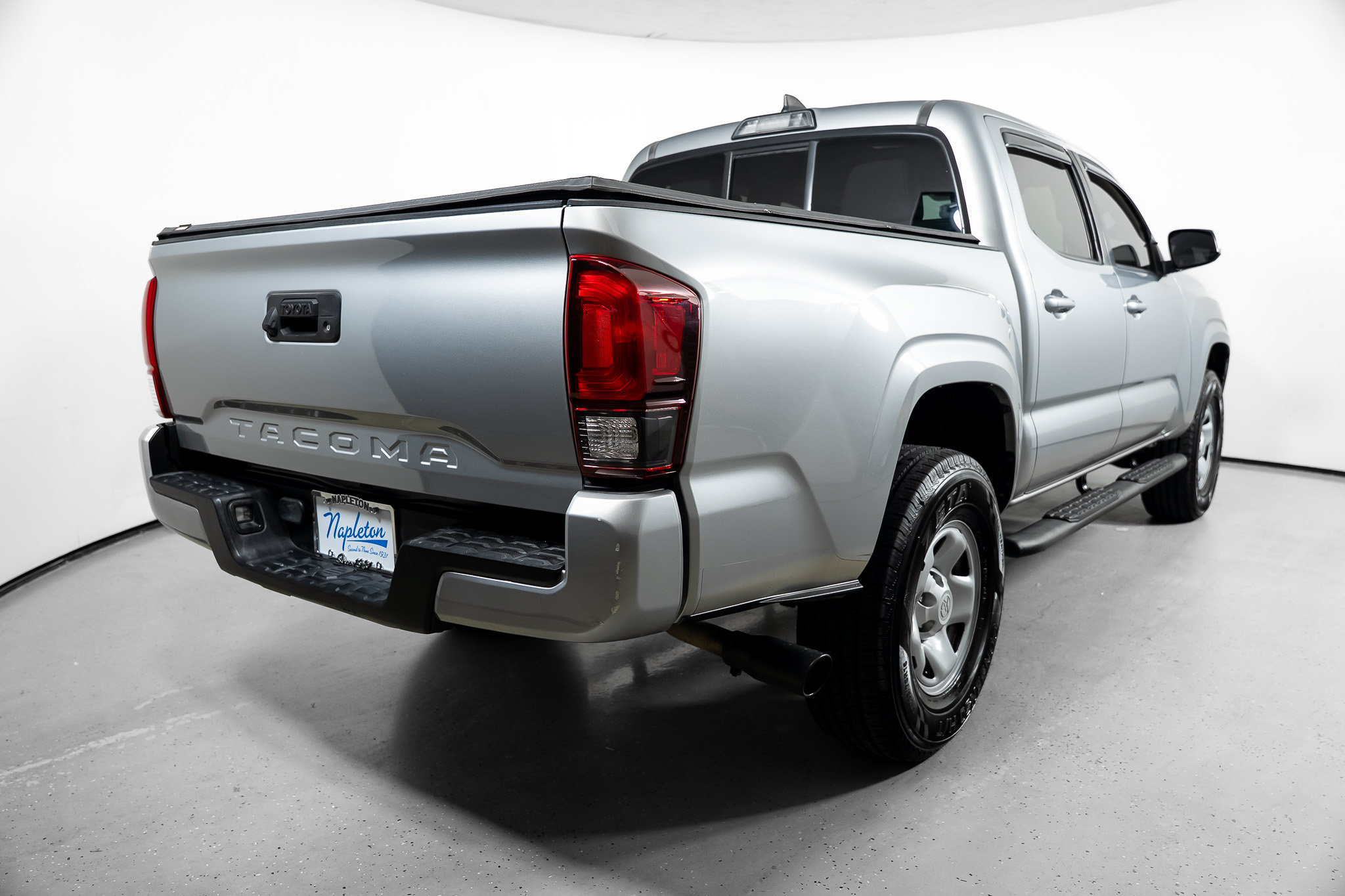 Used 2019 Toyota Tacoma SR w/ SR Convenience Package RWD image 9
