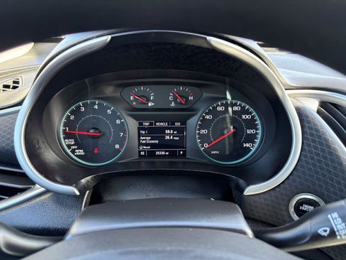 Used 2024 Chevrolet Malibu LT image 18