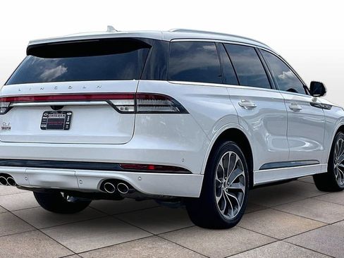 Used 2020 Lincoln Aviator Grand Touring w/ Equipment Group 302A AWD/4WD image 13