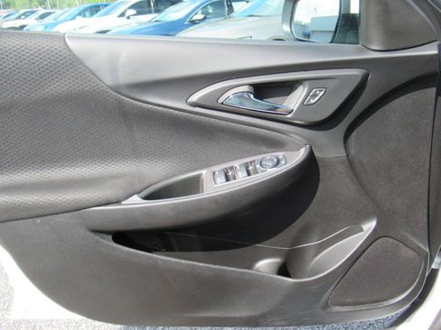 Used 2025 Chevrolet Malibu LT FWD image 20