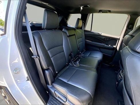 Used 2023 Honda Passport Elite image 19