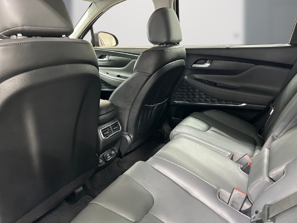Used 2023 Hyundai Santa Fe Limited FWD image 16