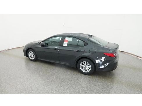 New 2026 Toyota Camry LE image 4