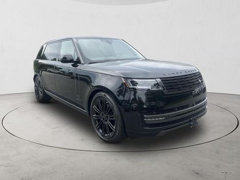 New 2026 Land Rover Range Rover Long Wheelbase SE AWD/4WD image 7