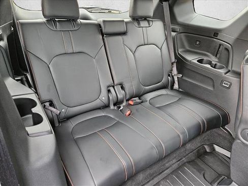 Used 2025 Honda Pilot TrailSport image 20