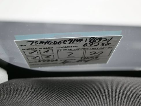 Used 2023 Tesla Model Y Long Range AWD/4WD image 9
