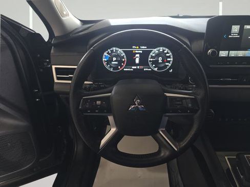 Used 2022 Mitsubishi Outlander SE FWD image 14