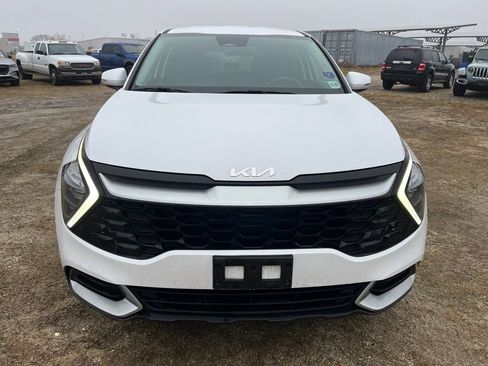 Used 2023 Kia Sportage EX image 2