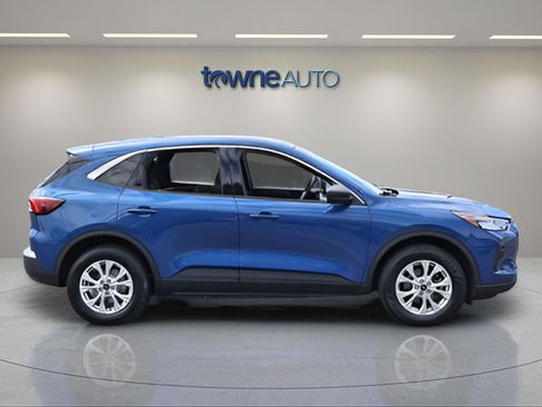 Used 2023 Ford Escape Active AWD/4WD image 8
