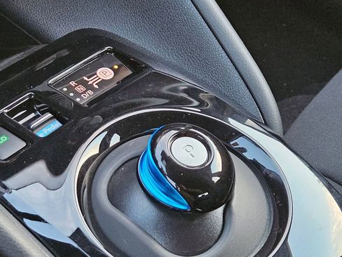 New 2025 Nissan Leaf SV Plus FWD image 19