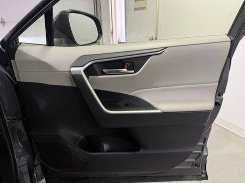 Used 2019 Toyota RAV4 XLE Premium w/ All Weather Liner Package AWD/4WD image 26