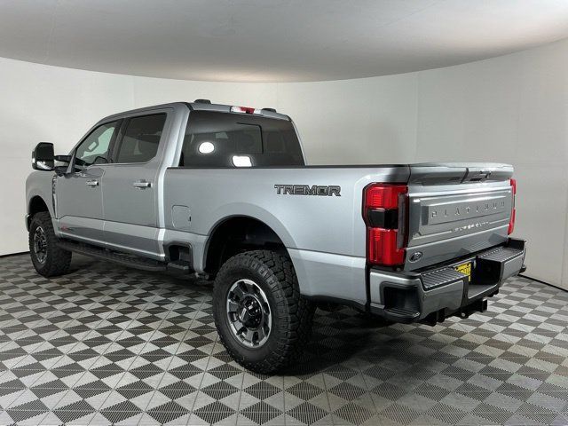 Used 2023 Ford F350 Platinum w/ Tremor Off-Road Package AWD/4WD image 6