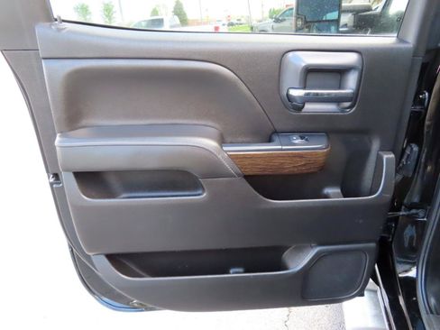 Used 2019 GMC Sierra 3500 Denali w/ Duramax Plus Package image 46