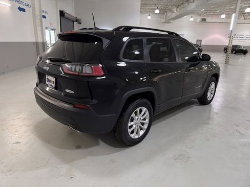 Used 2022 Jeep Cherokee Latitude Lux w/ Mopar Interior Package image 9