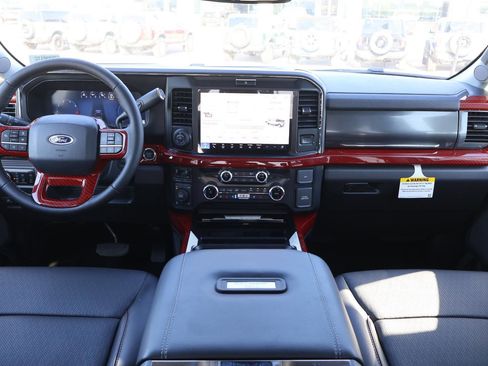 New 2025 Ford F250 Lariat w/ Lariat Ultimate Package AWD/4WD image 40