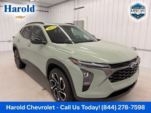Used 2024 Chevrolet Trax RS w/ Driver Confidence Package FWD image 1