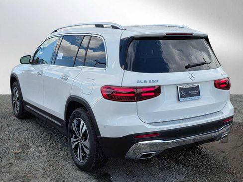 New 2026 Mercedes-Benz GLB 250 4MATIC image 5