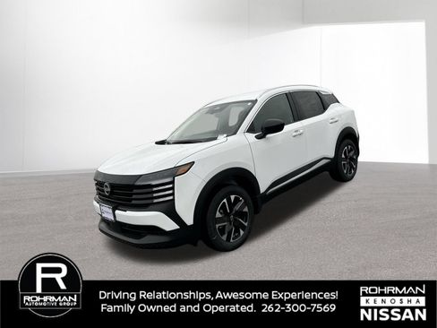 Used 2026 Nissan Kicks SV w/ Cold Weather Package AWD/4WD image 2