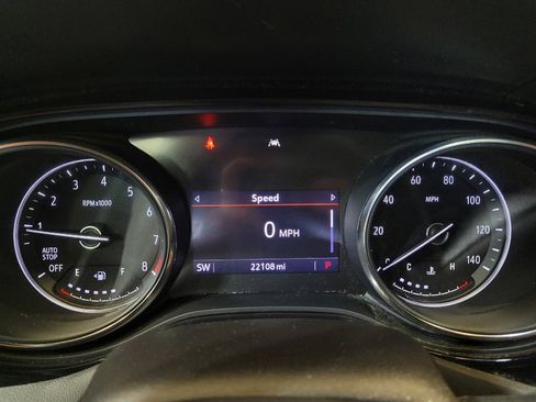 Used 2021 Buick Encore GX Select FWD image 23