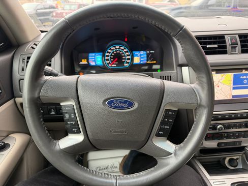 Used 2011 Ford Fusion Hybrid w/ 502A Rapid Spec Order Code image 17