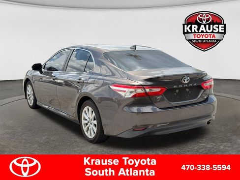 Used 2019 Toyota Camry LE FWD image 6