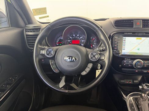 Used 2015 Kia Soul ! w/ Sun & Sound Package FWD image 15
