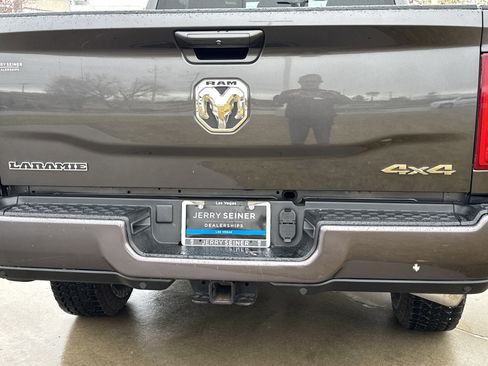 Used 2024 RAM 2500 Laramie w/ Bed Utility Group image 13