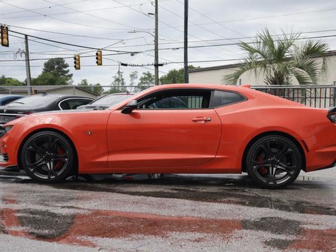 Used 2019 Chevrolet Camaro SS RWD image 2