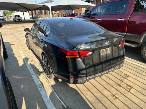 Certified 2022 Nissan Altima 2.5 SR FWD image 2