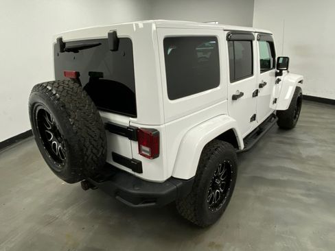 Used 2018 Jeep Wrangler Unlimited Sport AWD/4WD image 7