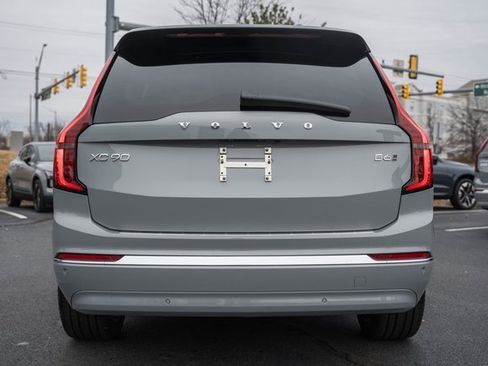 New 2026 Volvo XC90 B6 Ultra w/ Lounge Package image 6