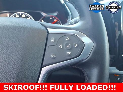 Used 2023 Chevrolet Traverse Premier image 16